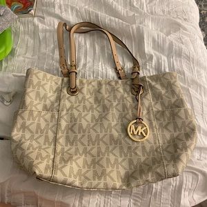 cream and grey michael kors purse